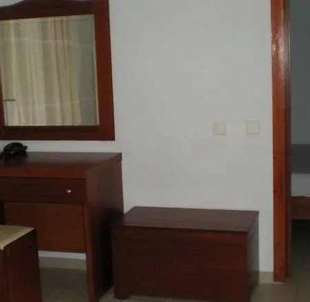Sintrivanis Hotel