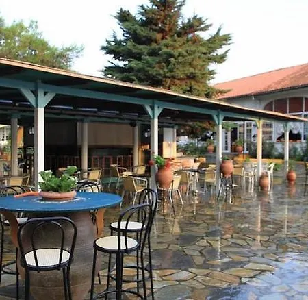 Hotel Sintrivanis 2*