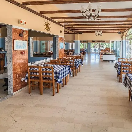 Hotel Sintrivanis 2*